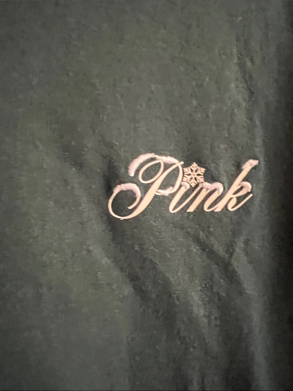 PINK Victoria's Secret Long-Sleeve Tees in Dark Green & Cream - Picture 5 of 7